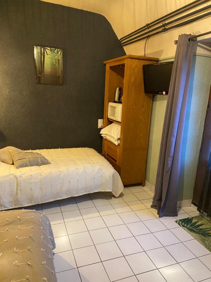 La Penate Bed and Breakfast Pluduno Buitenkant foto